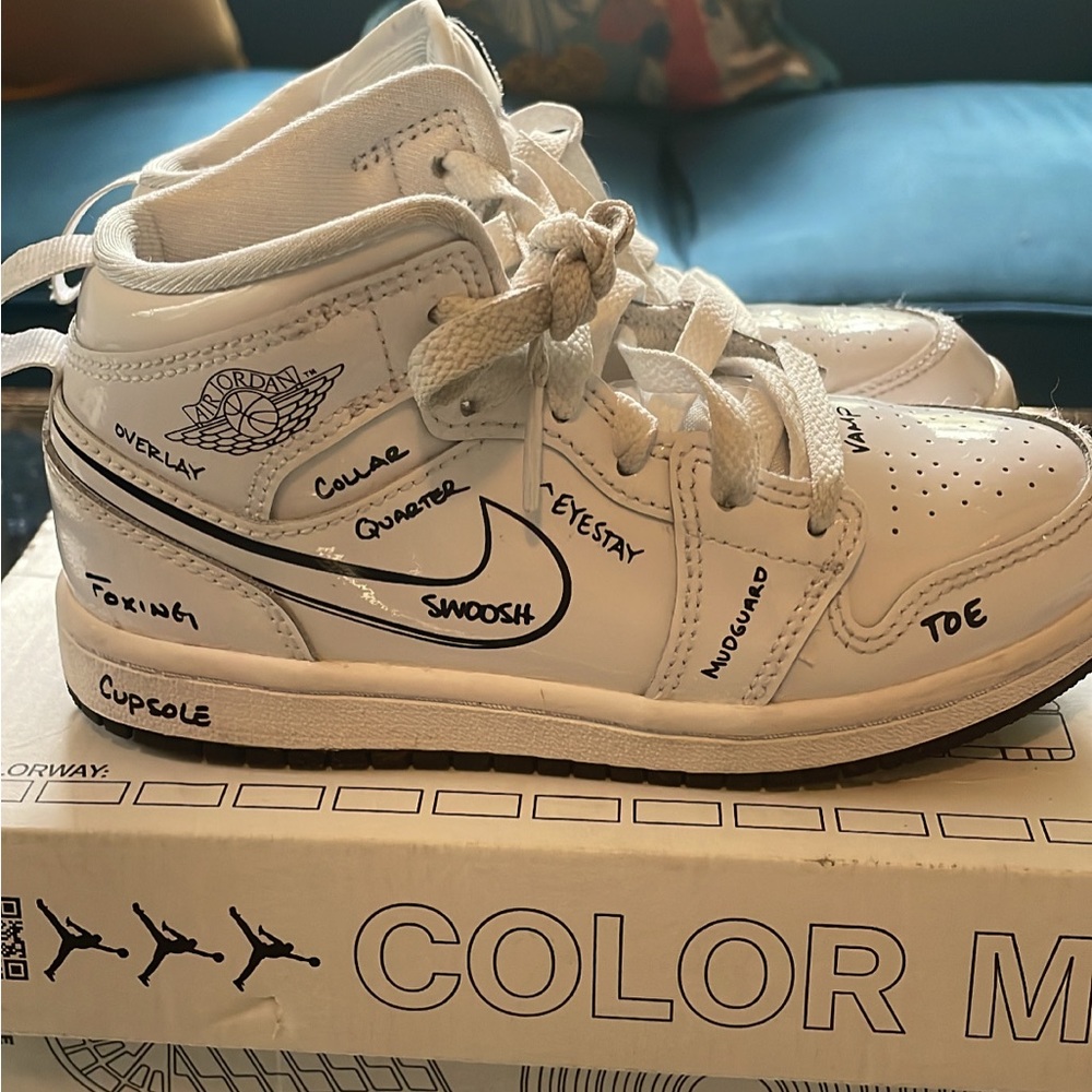 Worn once jordan 1 mid SS schematic color me sneakers 12.5 with box